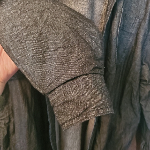 Wrangler Black Jacket with Gray lining - Picture 8 of 9